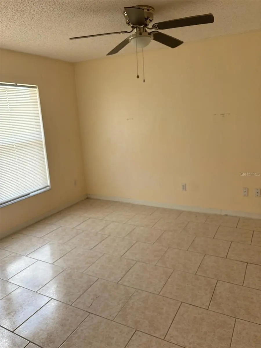 673 COTULLA DR