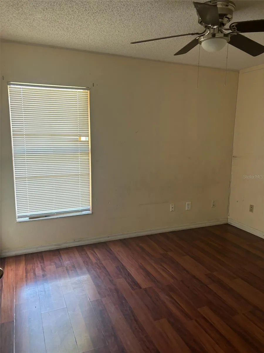 673 COTULLA DR