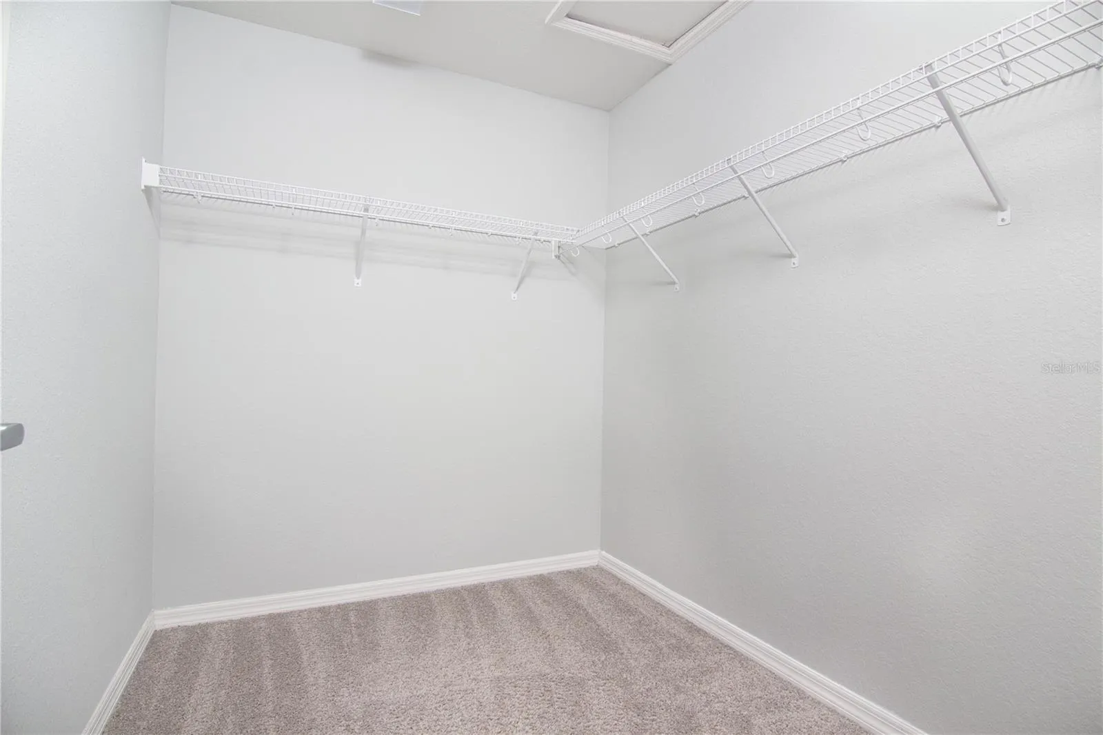 2950 FIELDWOOD CIRS