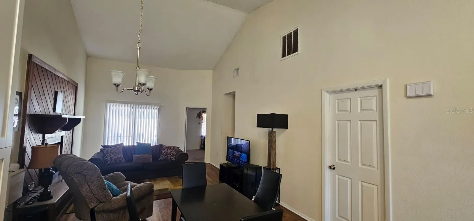 3218 TIMBERLINE RD