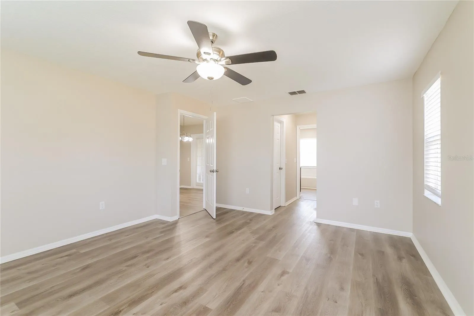 171 BERGEN CIR