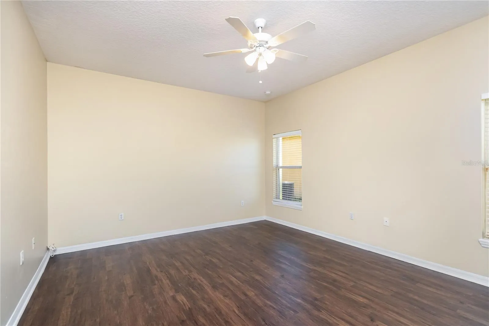 3112 DASHA PALM DR