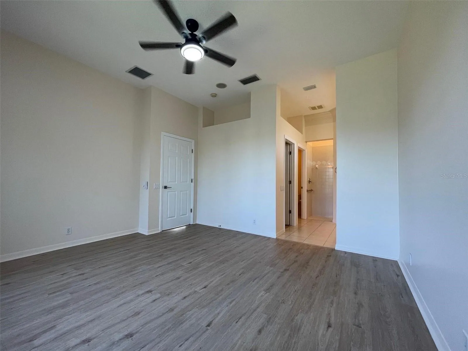 8515 53RD PL E