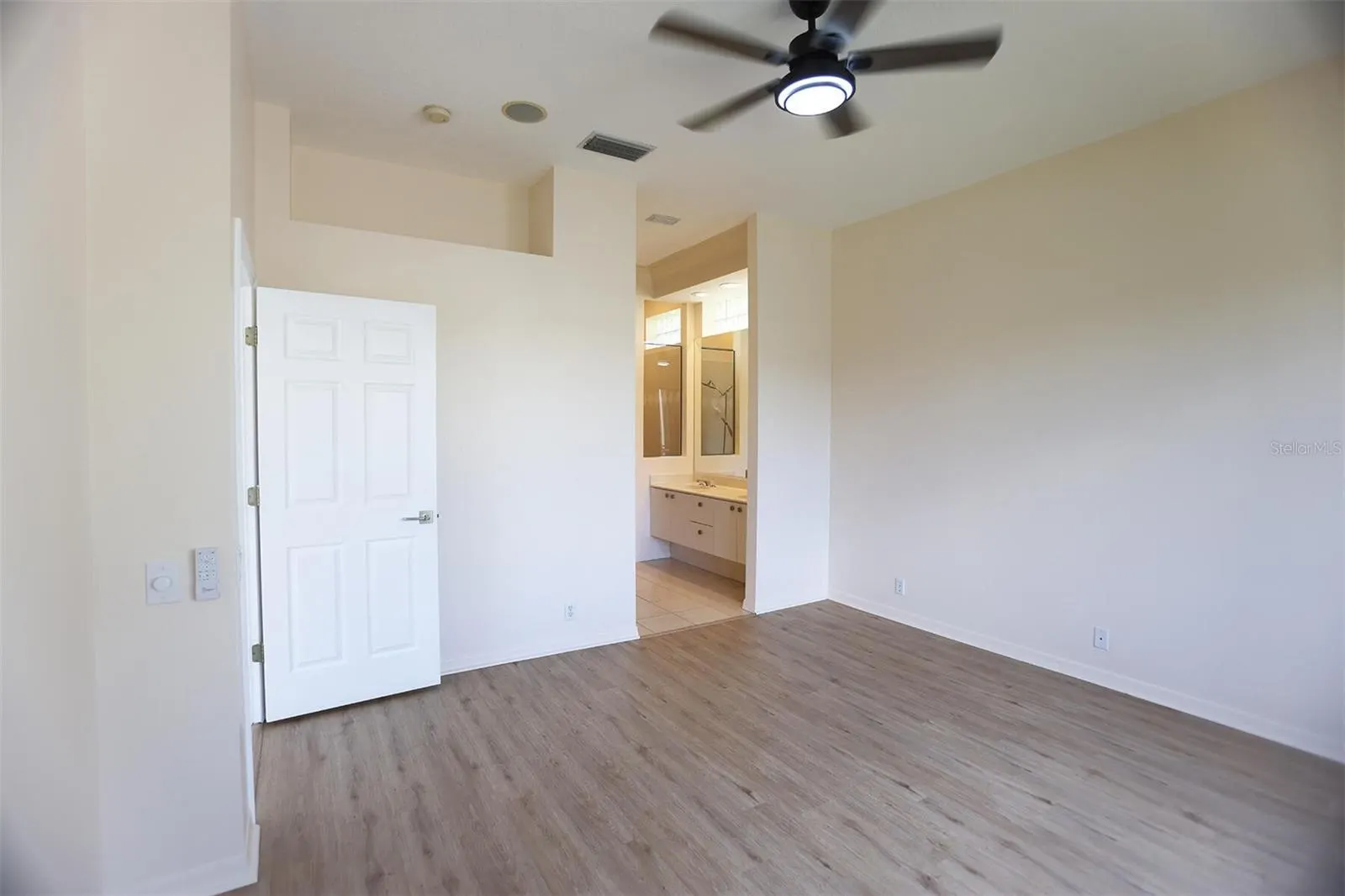 8515 53RD PL E