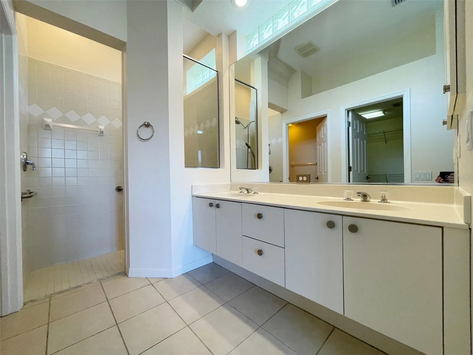 8515 53RD PL E