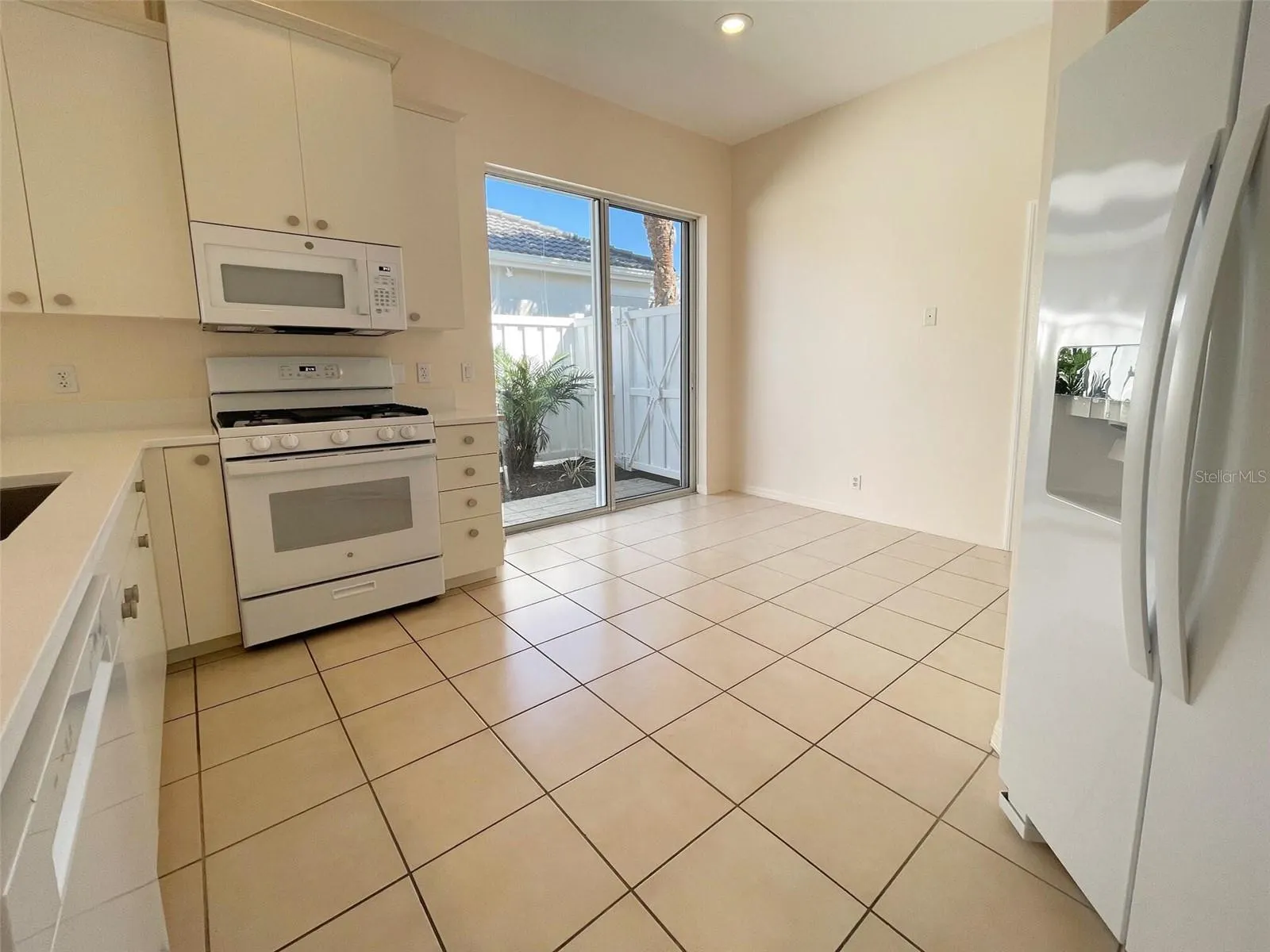 8515 53RD PL E