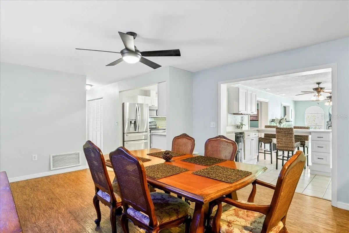 1302 GEORGETOWNE CIR