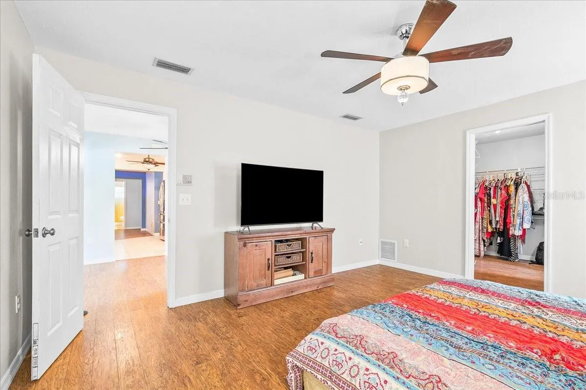 1302 GEORGETOWNE CIR
