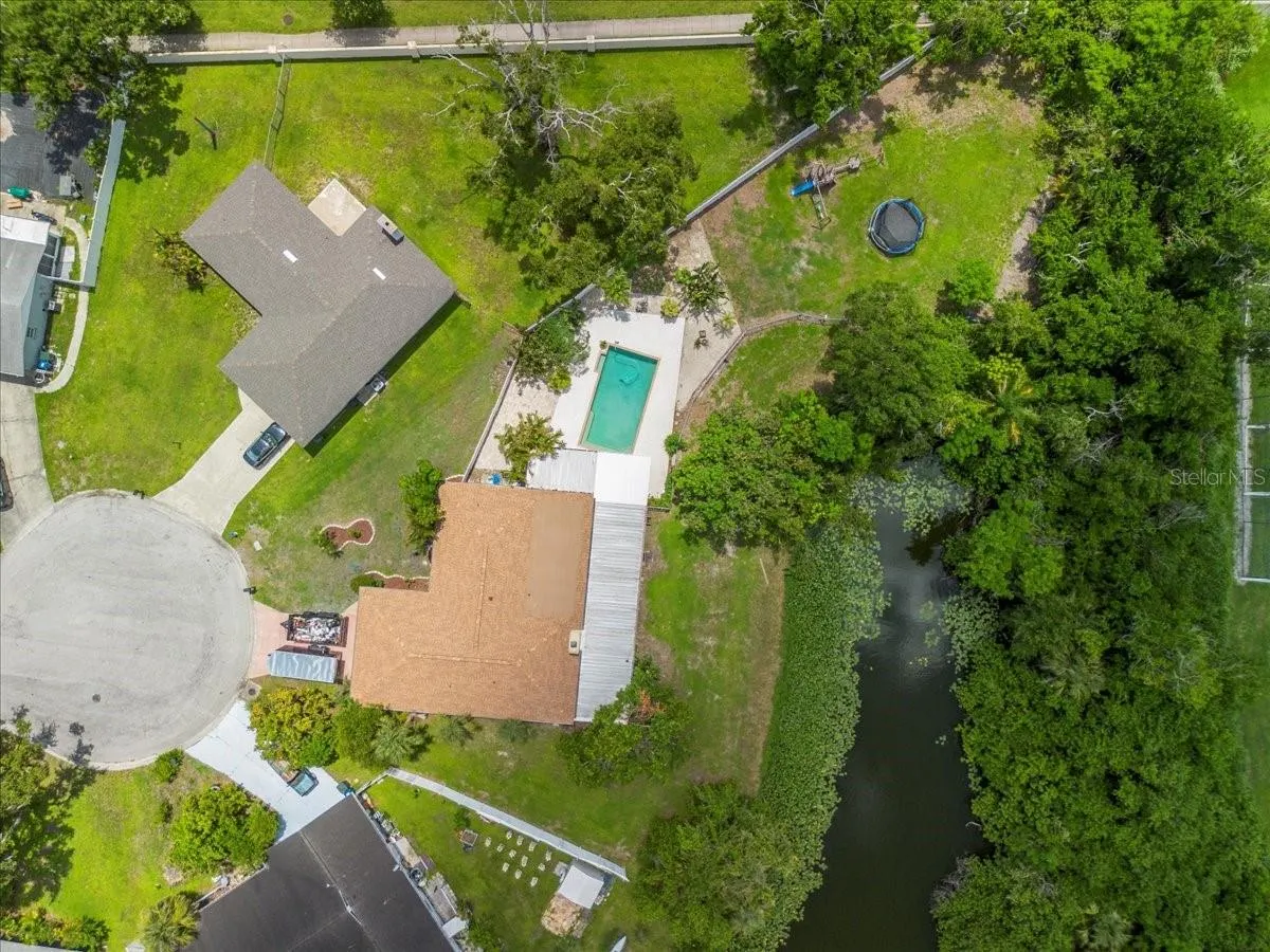 1302 GEORGETOWNE CIR