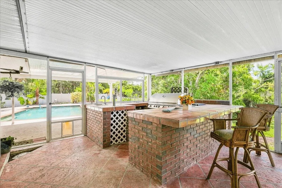 1302 GEORGETOWNE CIR