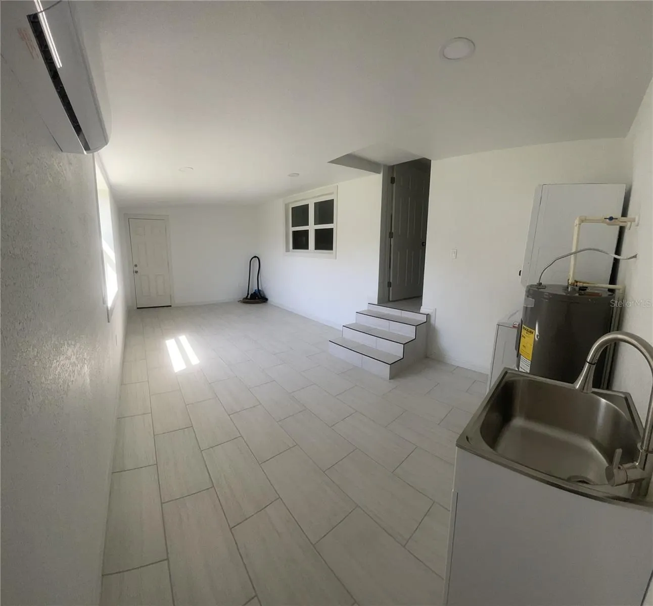 5024 MARINA DR