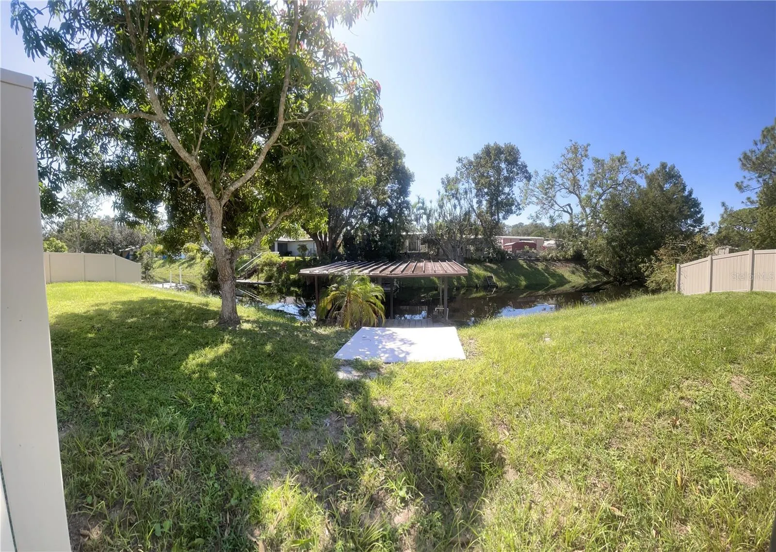 5024 MARINA DR