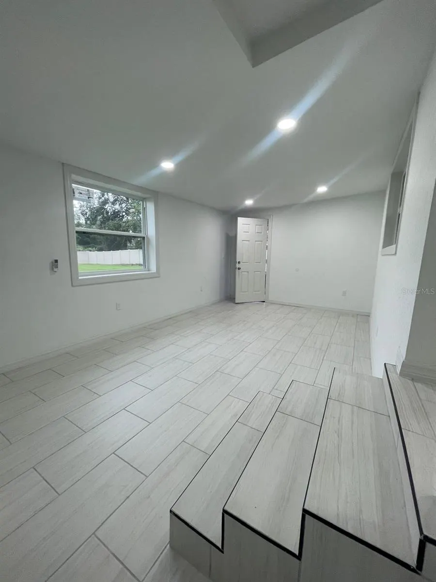 5024 MARINA DR