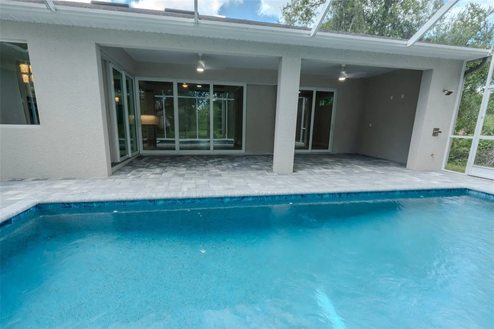 140 SNOWDEN ST