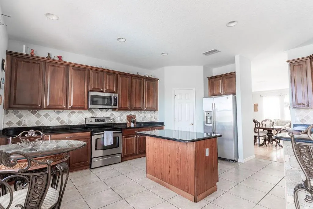 14819 BRAYWOOD TRAIL