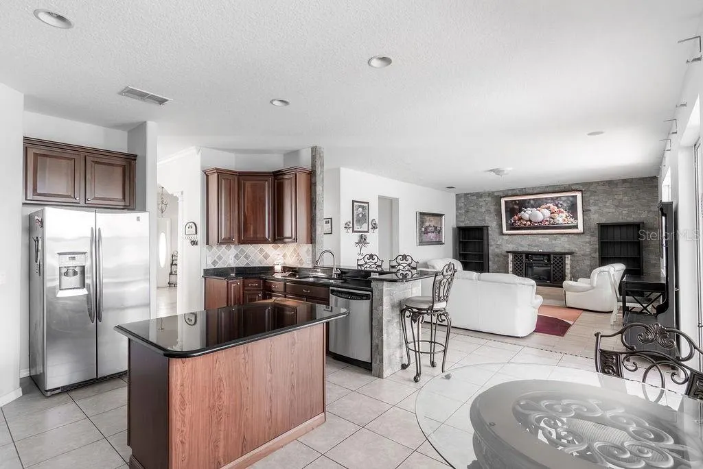14819 BRAYWOOD TRAIL