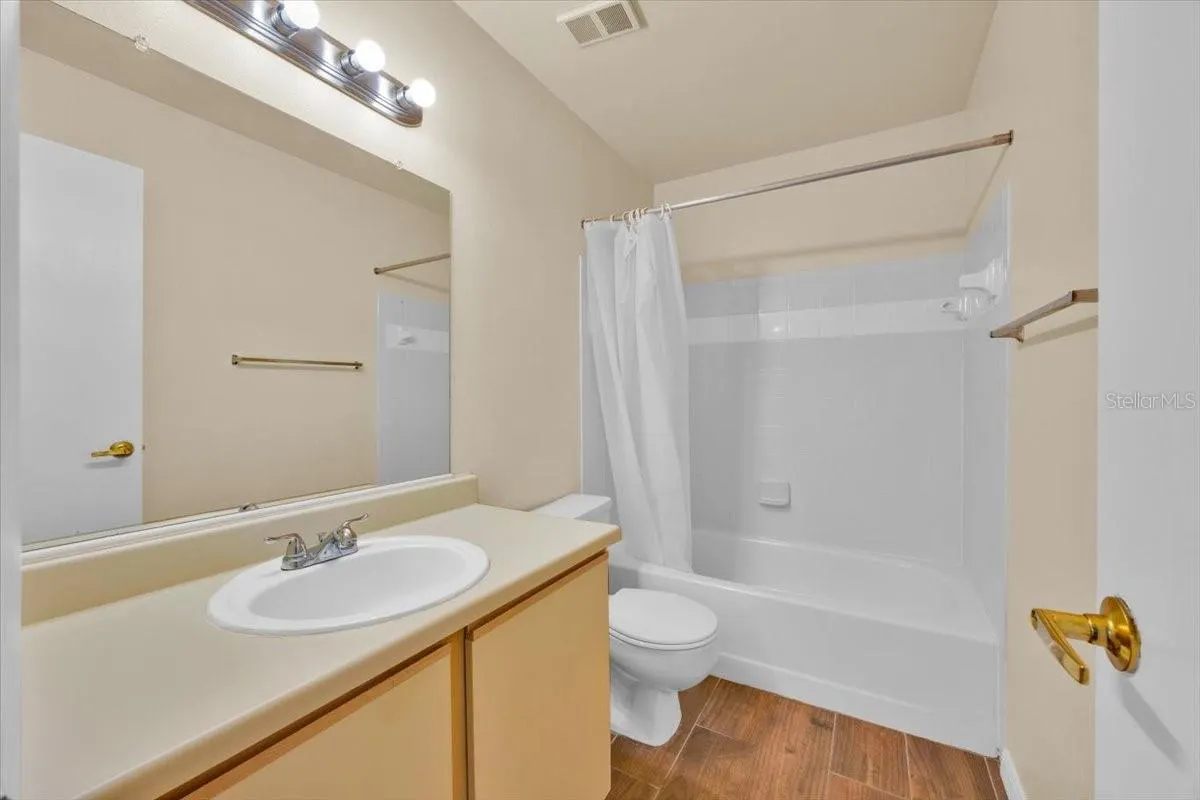 3012 PARKWAY BLVD #301, #301