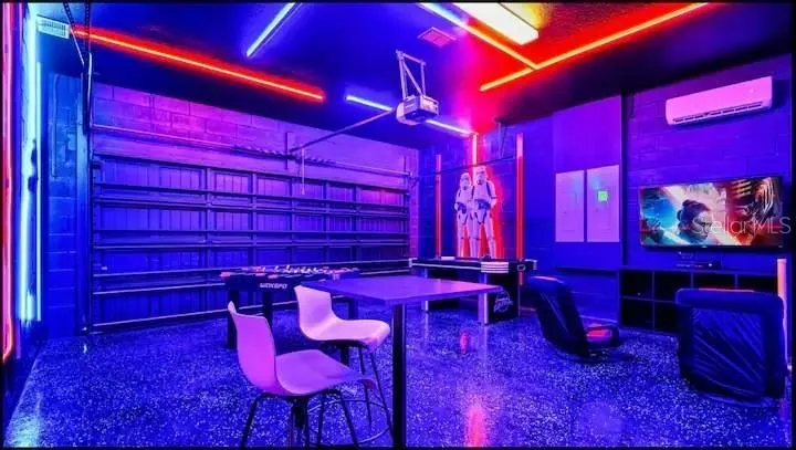 3633 LILY LN