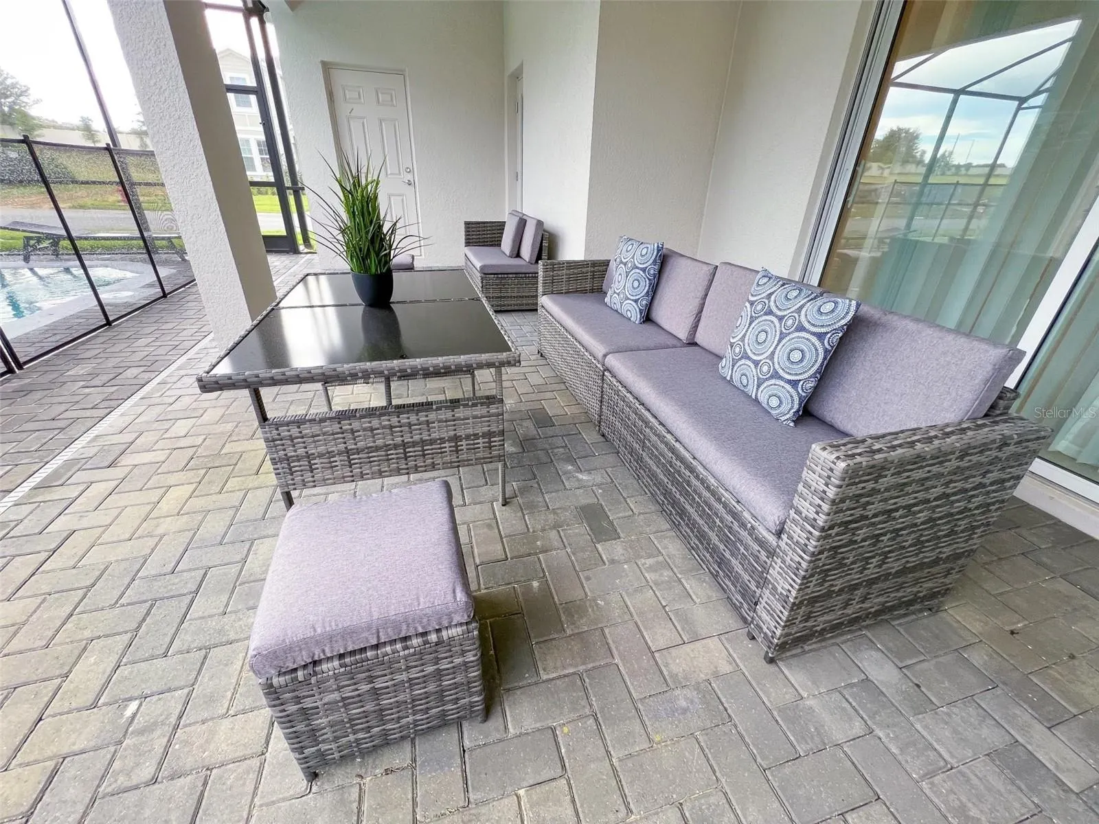 3633 LILY LN