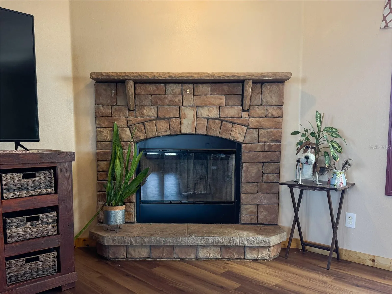 2550 MAMMOTH GROVE RD