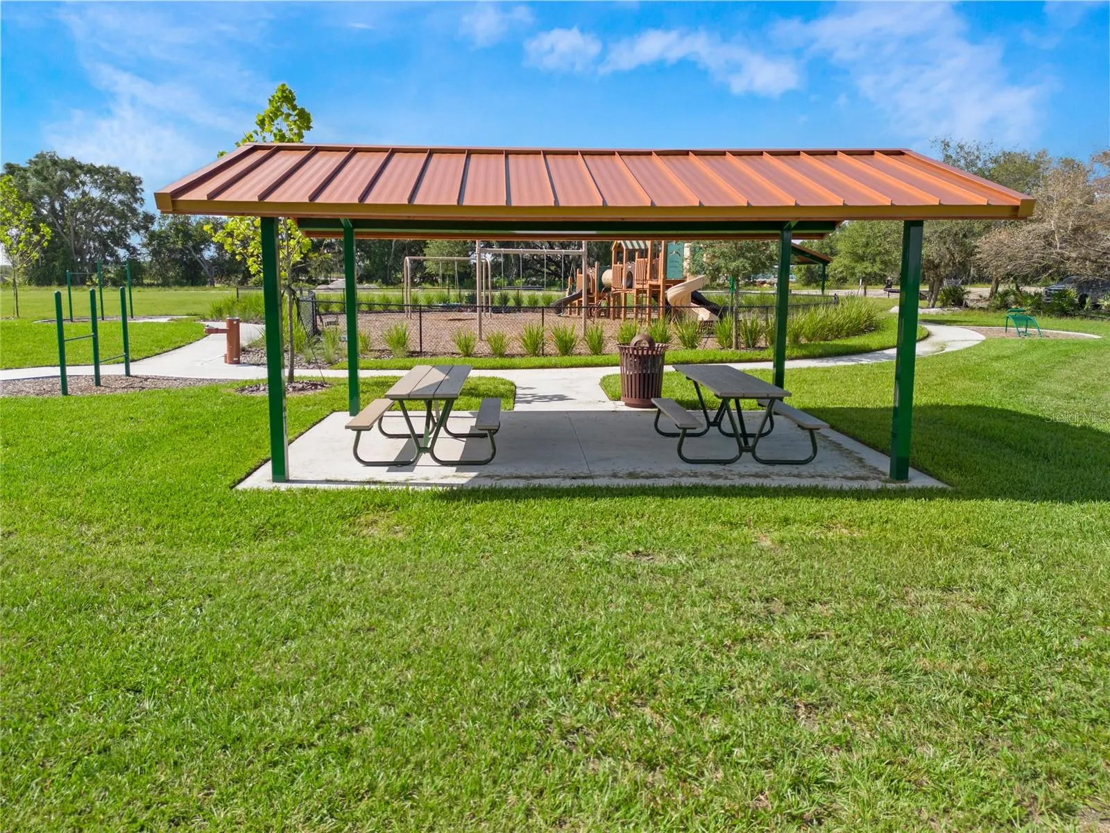 1954 WALNUT CREEK DR