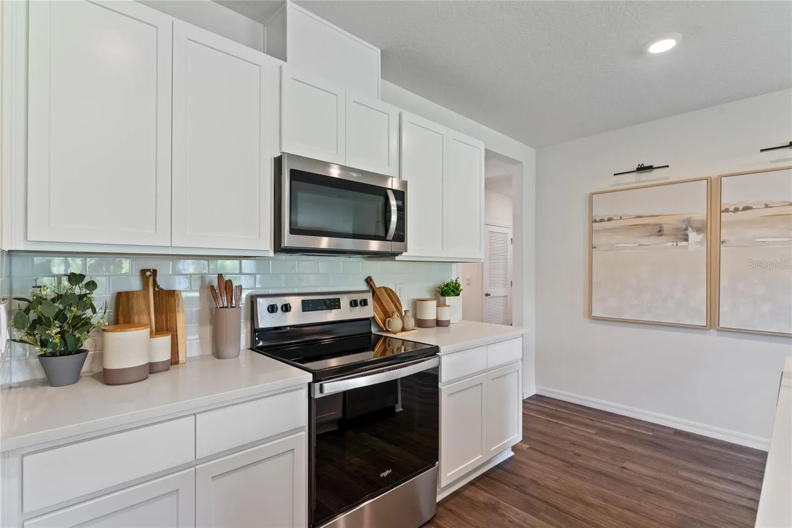 1954 WALNUT CREEK DR
