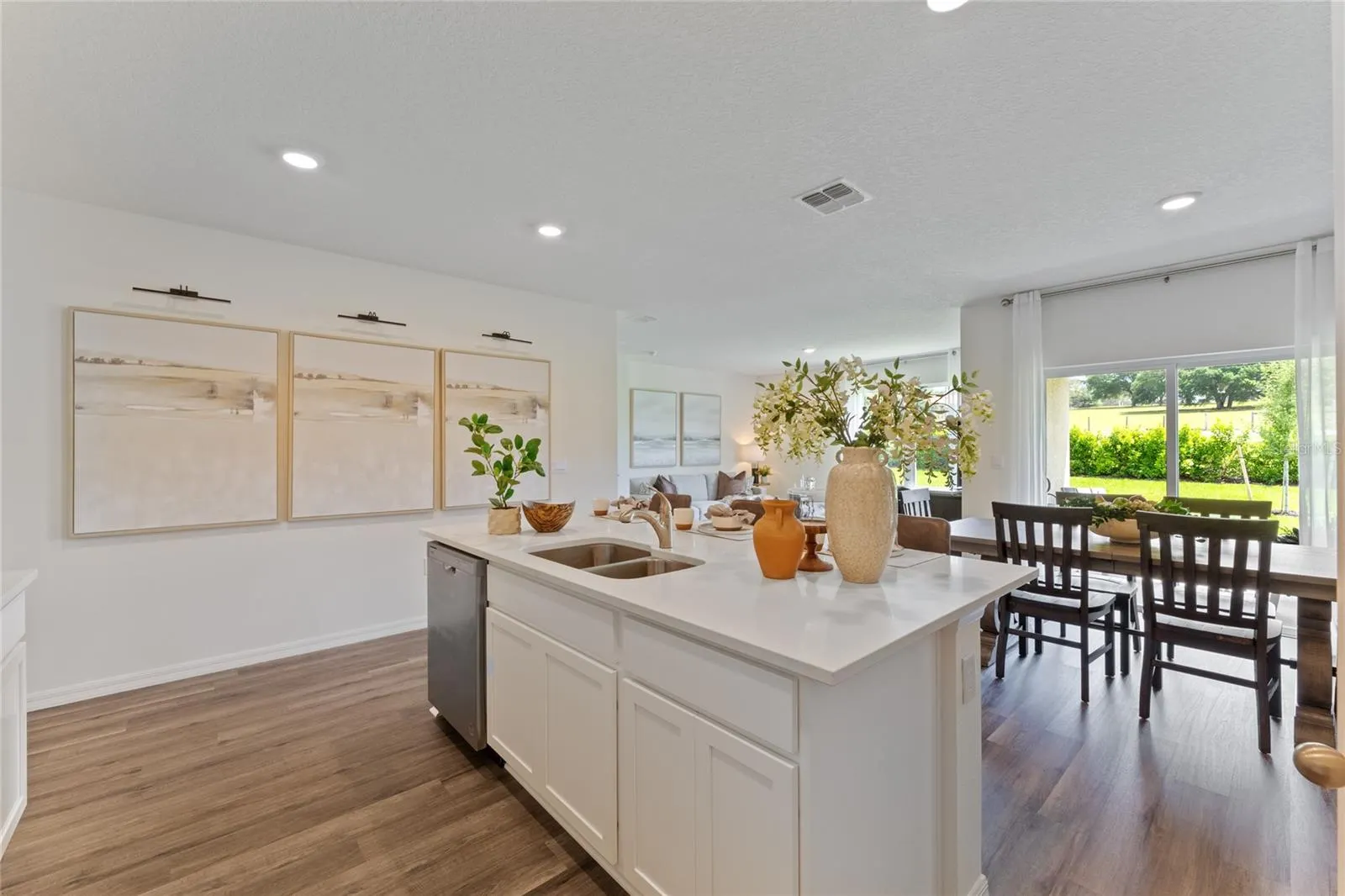 1954 WALNUT CREEK DR