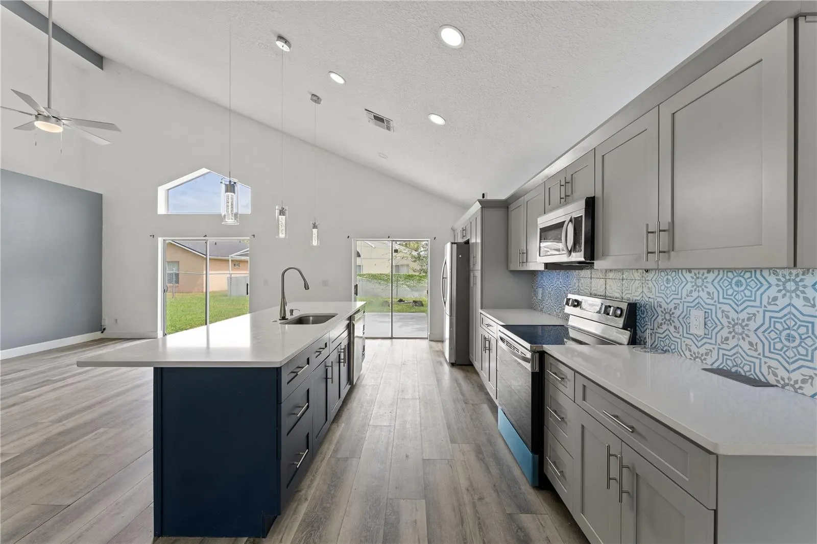 2207 WYNDAM WAY