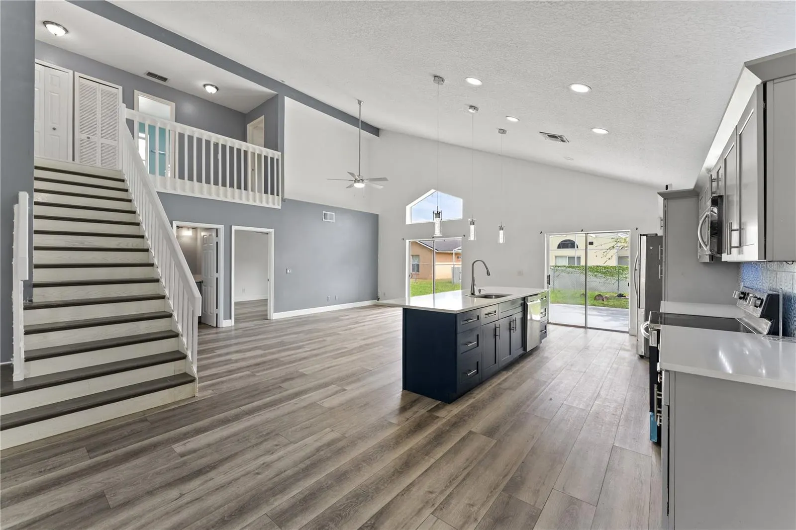 2207 WYNDAM WAY