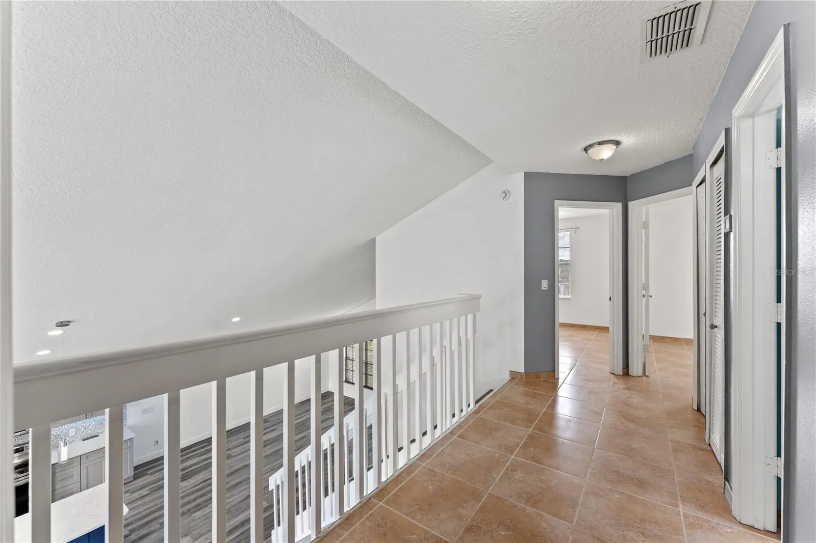 2207 WYNDAM WAY