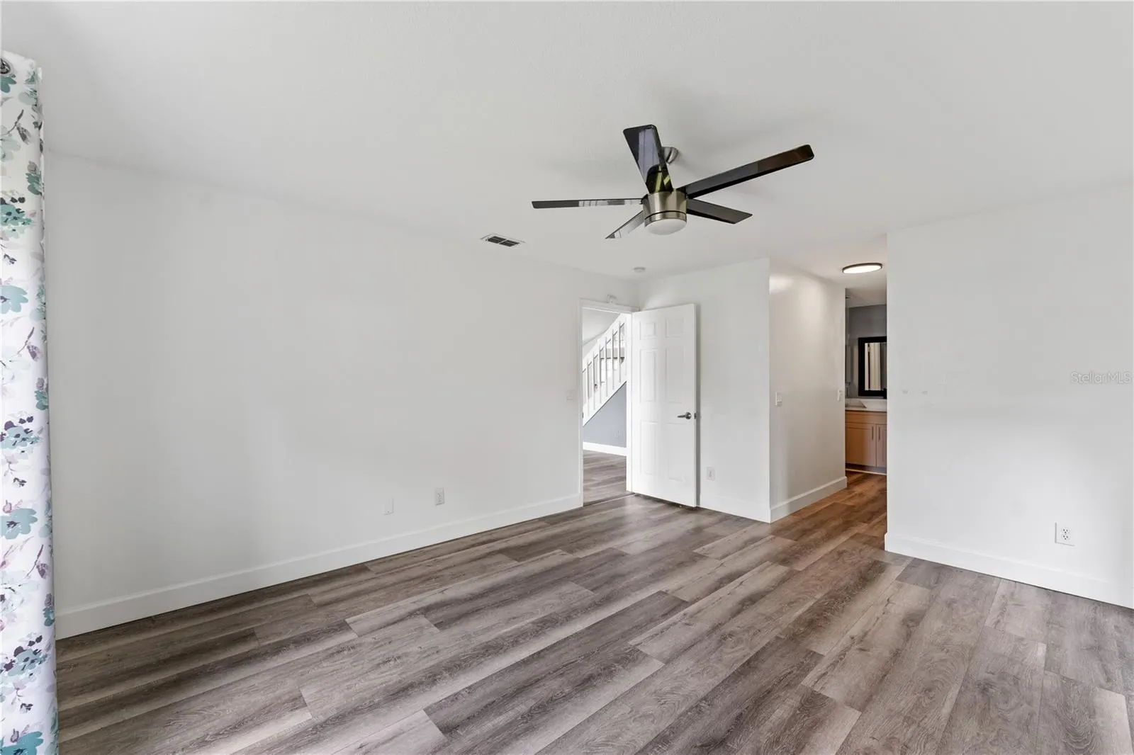 2207 WYNDAM WAY