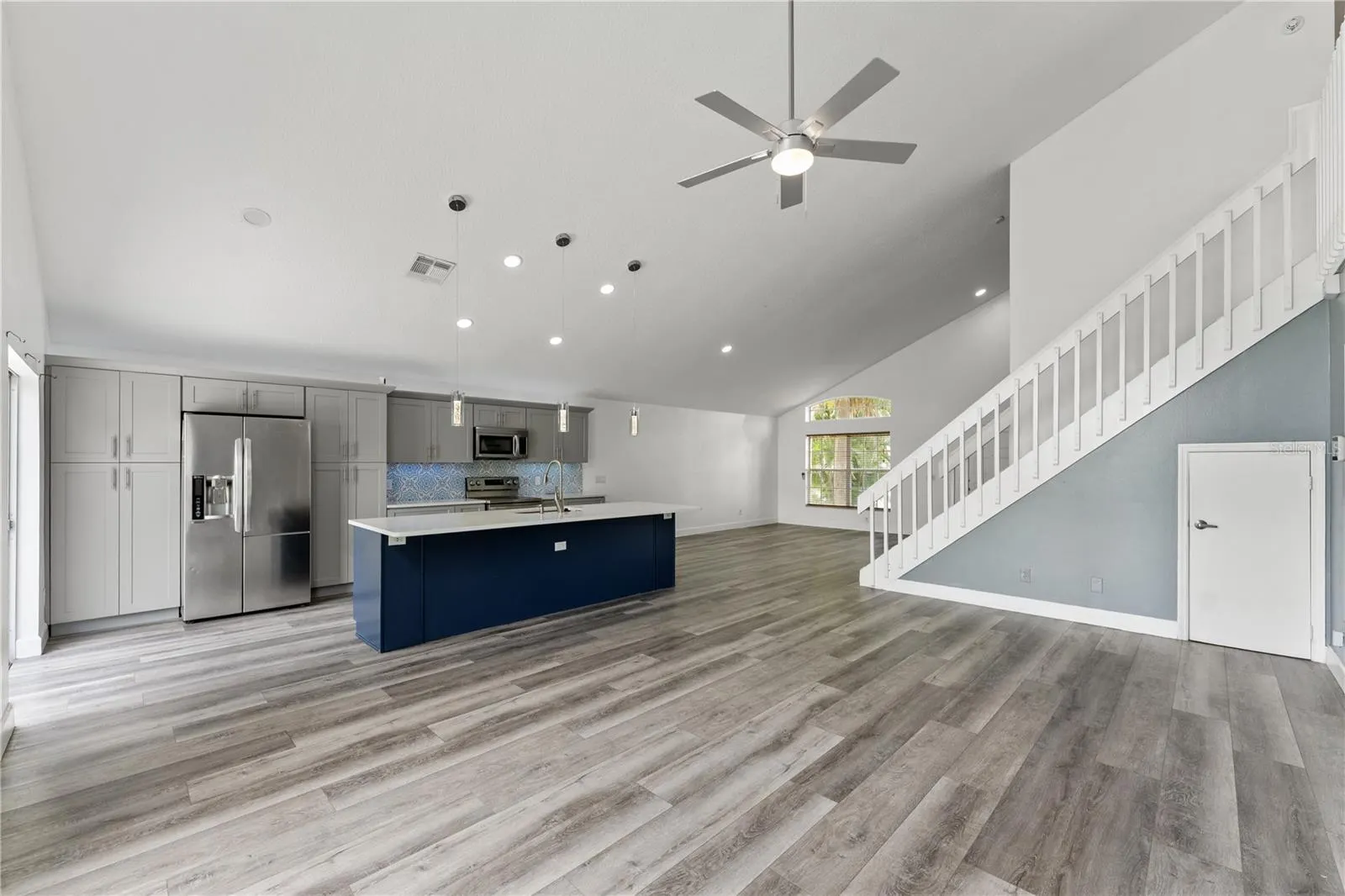 2207 WYNDAM WAY