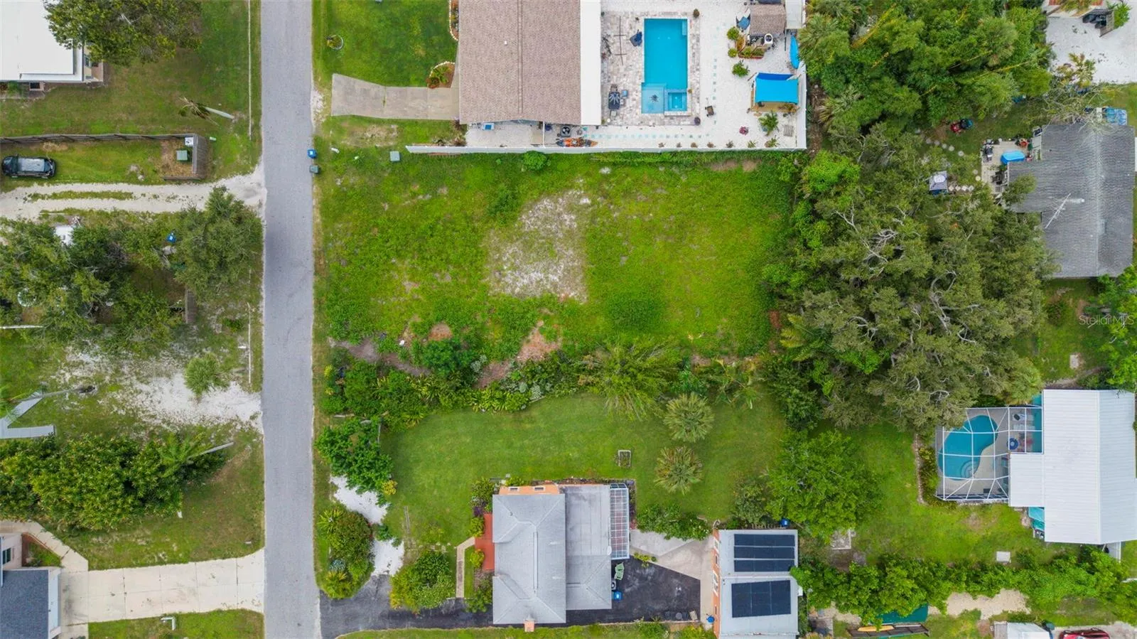 216 PAVONIA RD