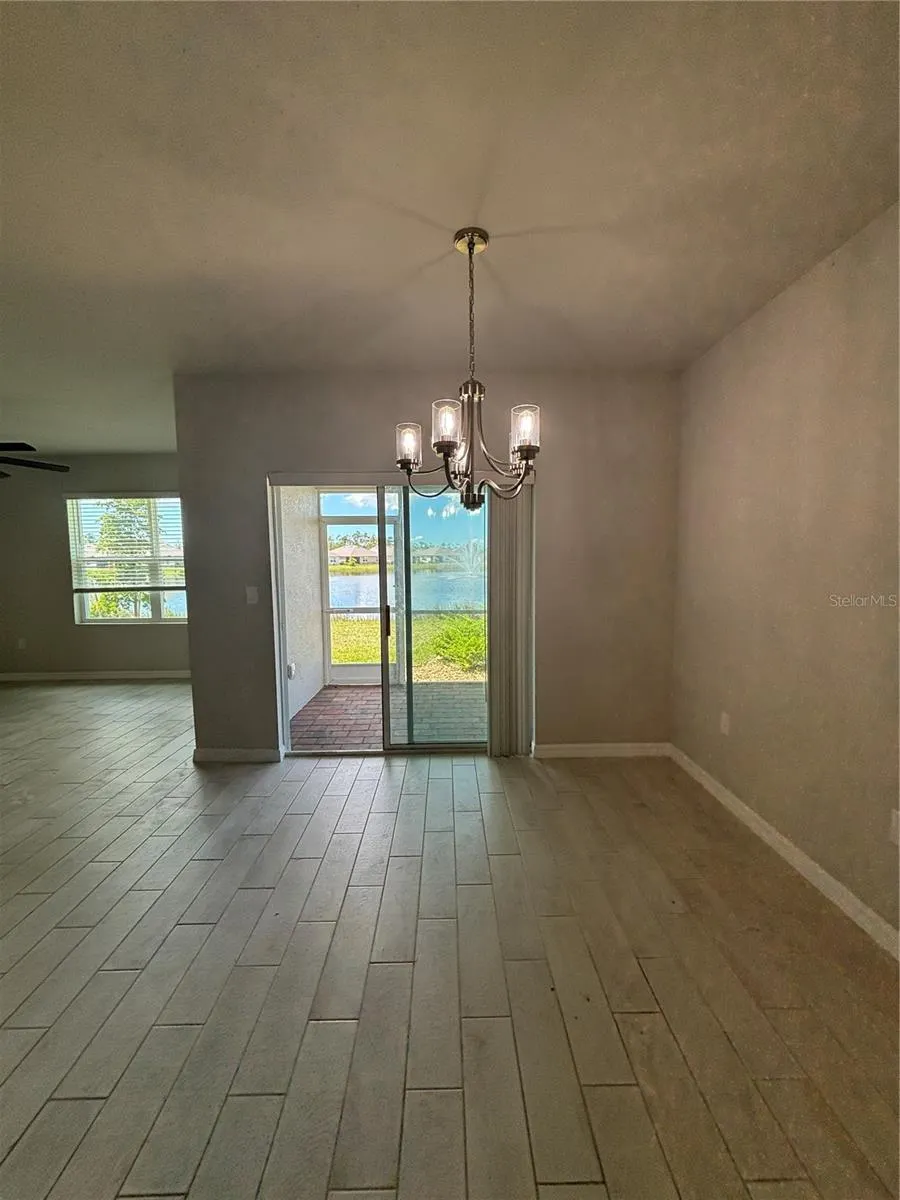 20493 CAMINO TORCIDO LOOP