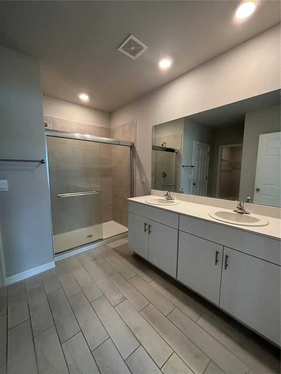 20493 CAMINO TORCIDO LOOP