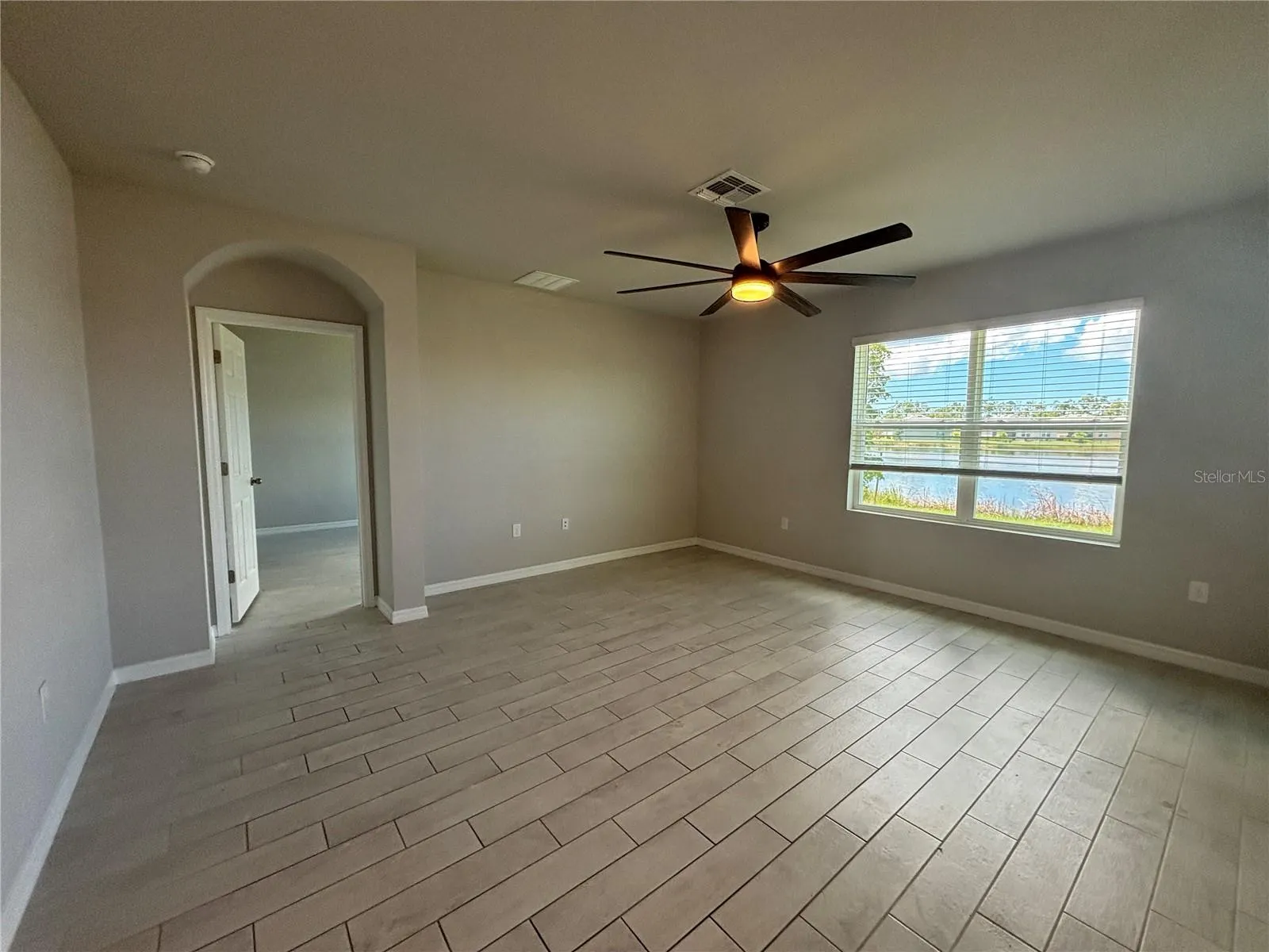 20493 CAMINO TORCIDO LOOP