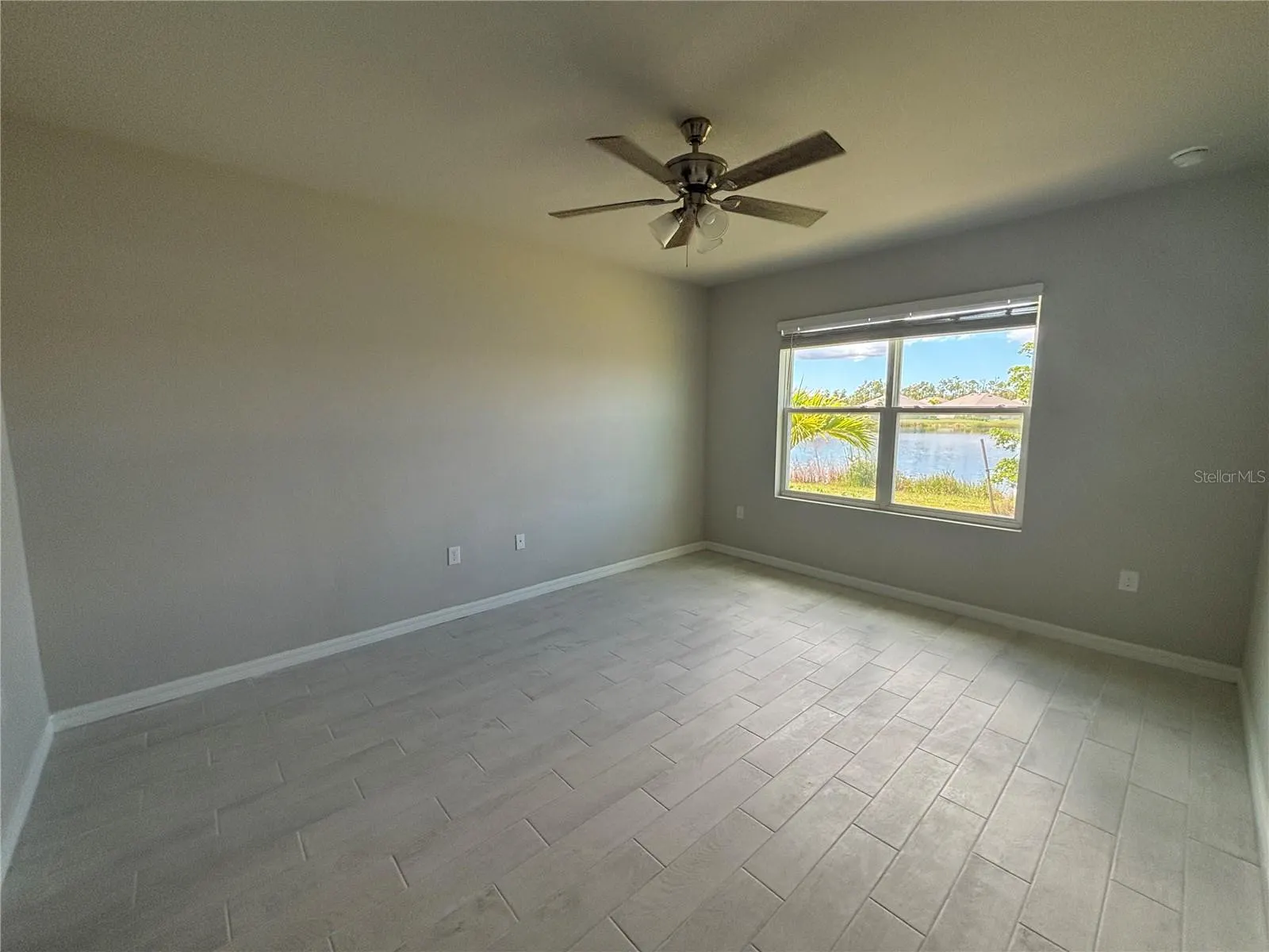 20493 CAMINO TORCIDO LOOP