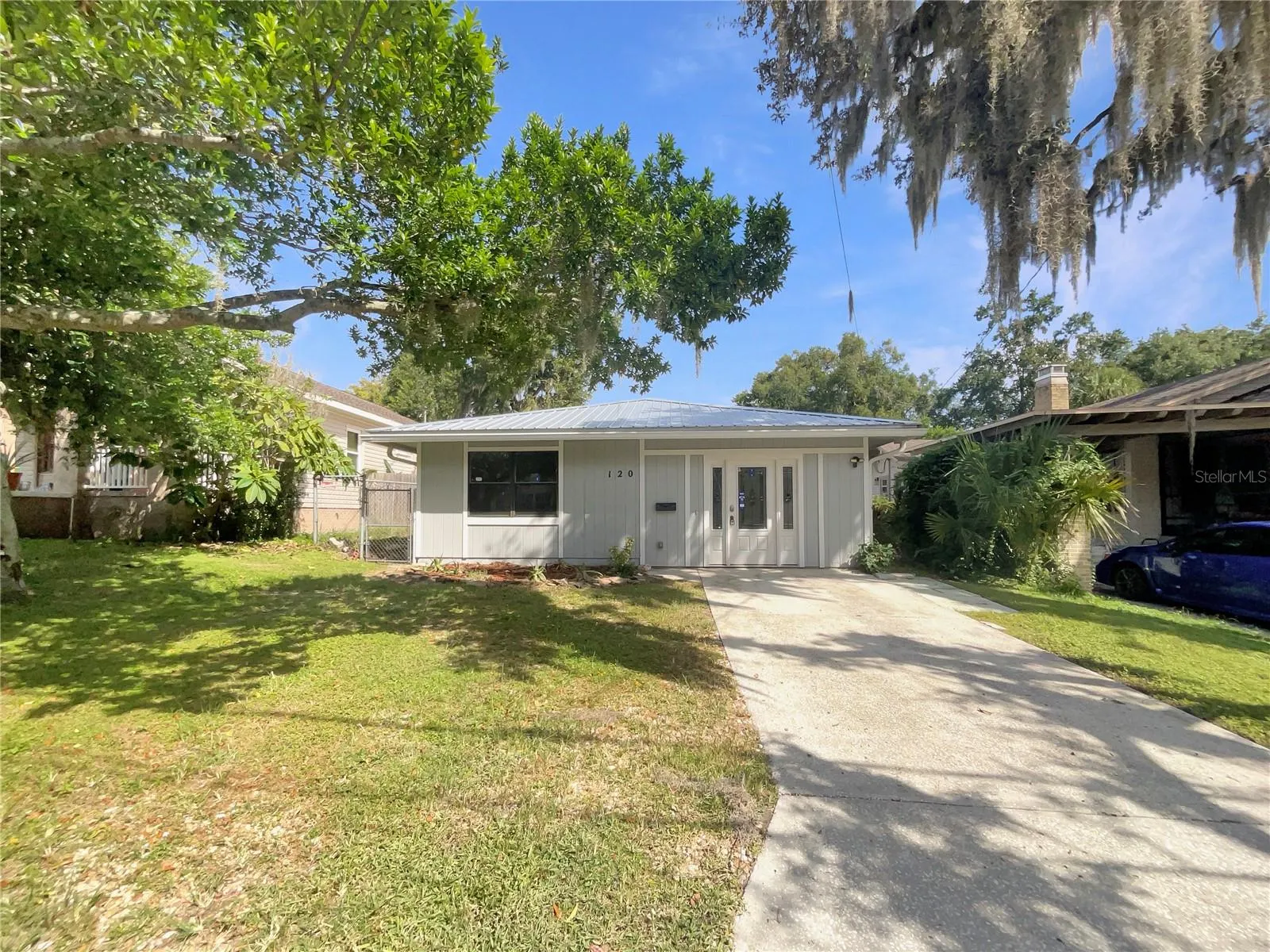 120 E POINSETTIA ST