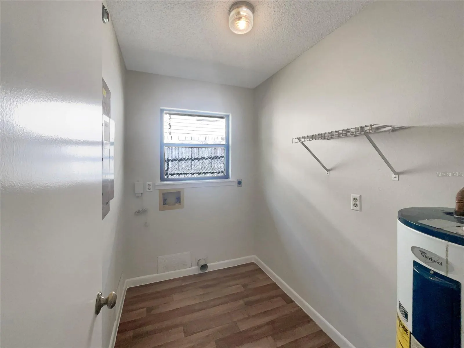 120 E POINSETTIA ST