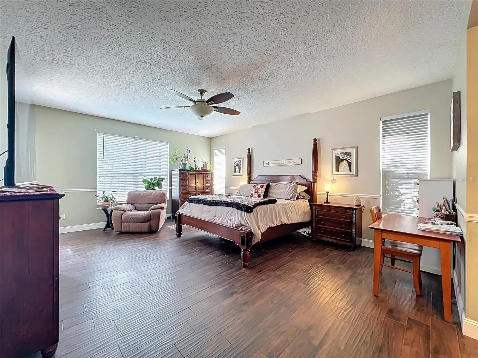 4552 LAKE CALABAY DR
