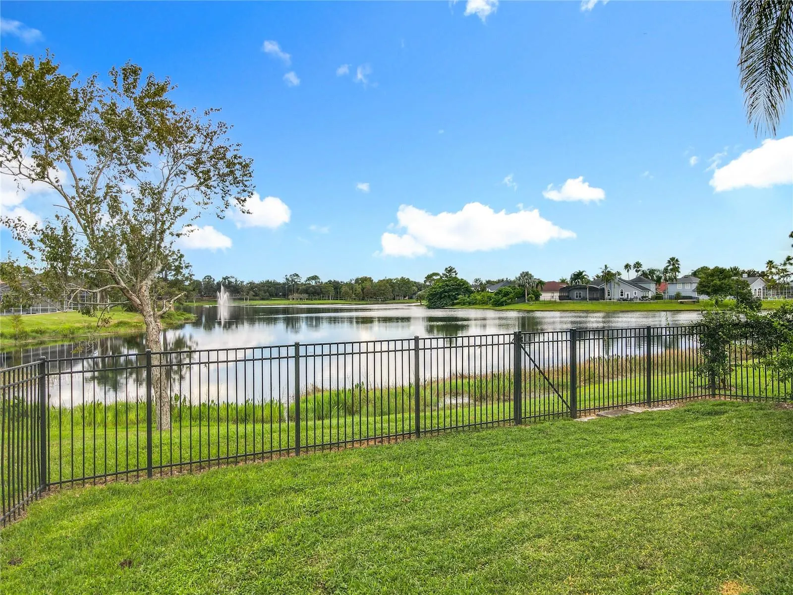 4552 LAKE CALABAY DR