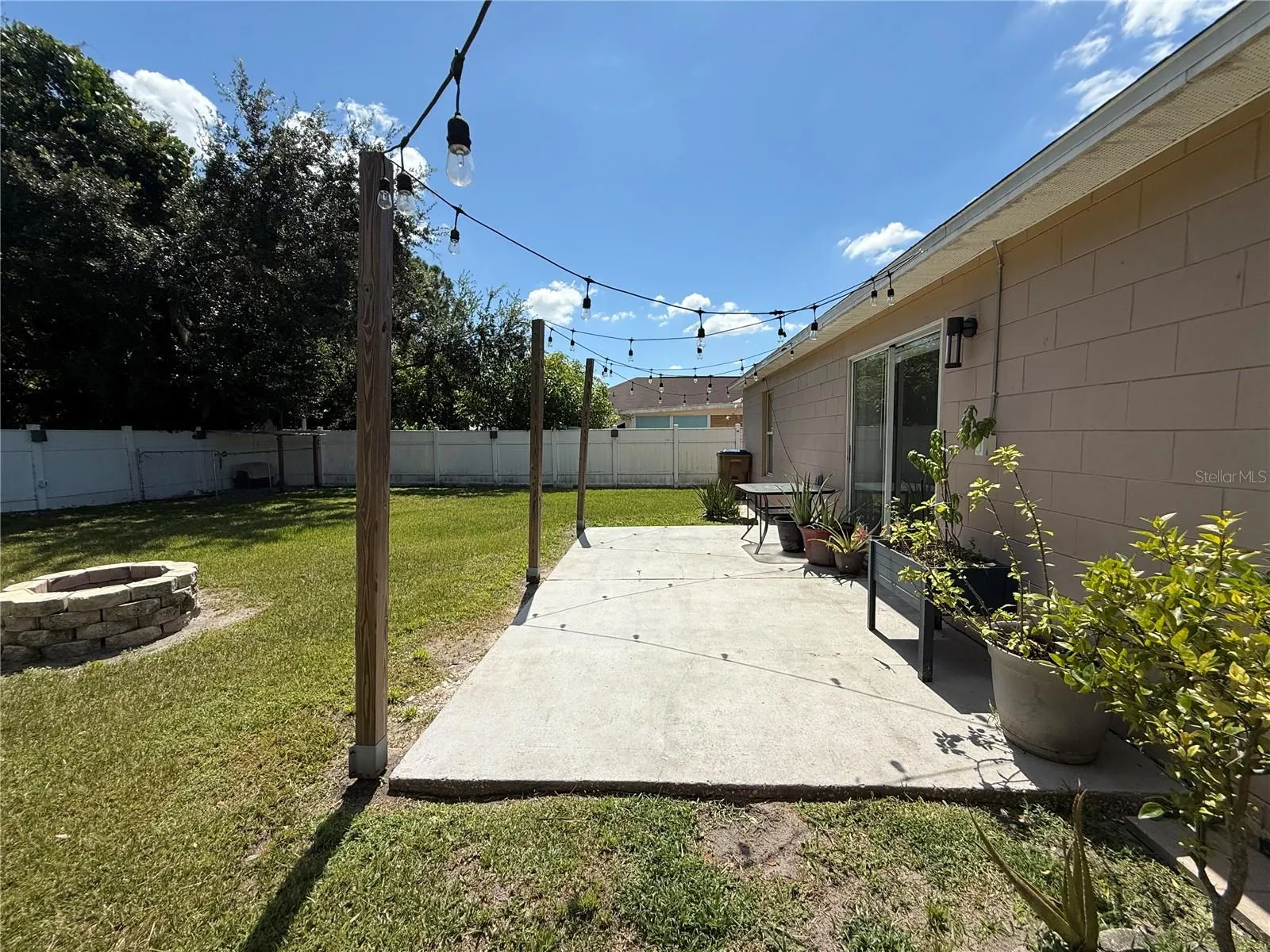 1010 CANNOCK DR