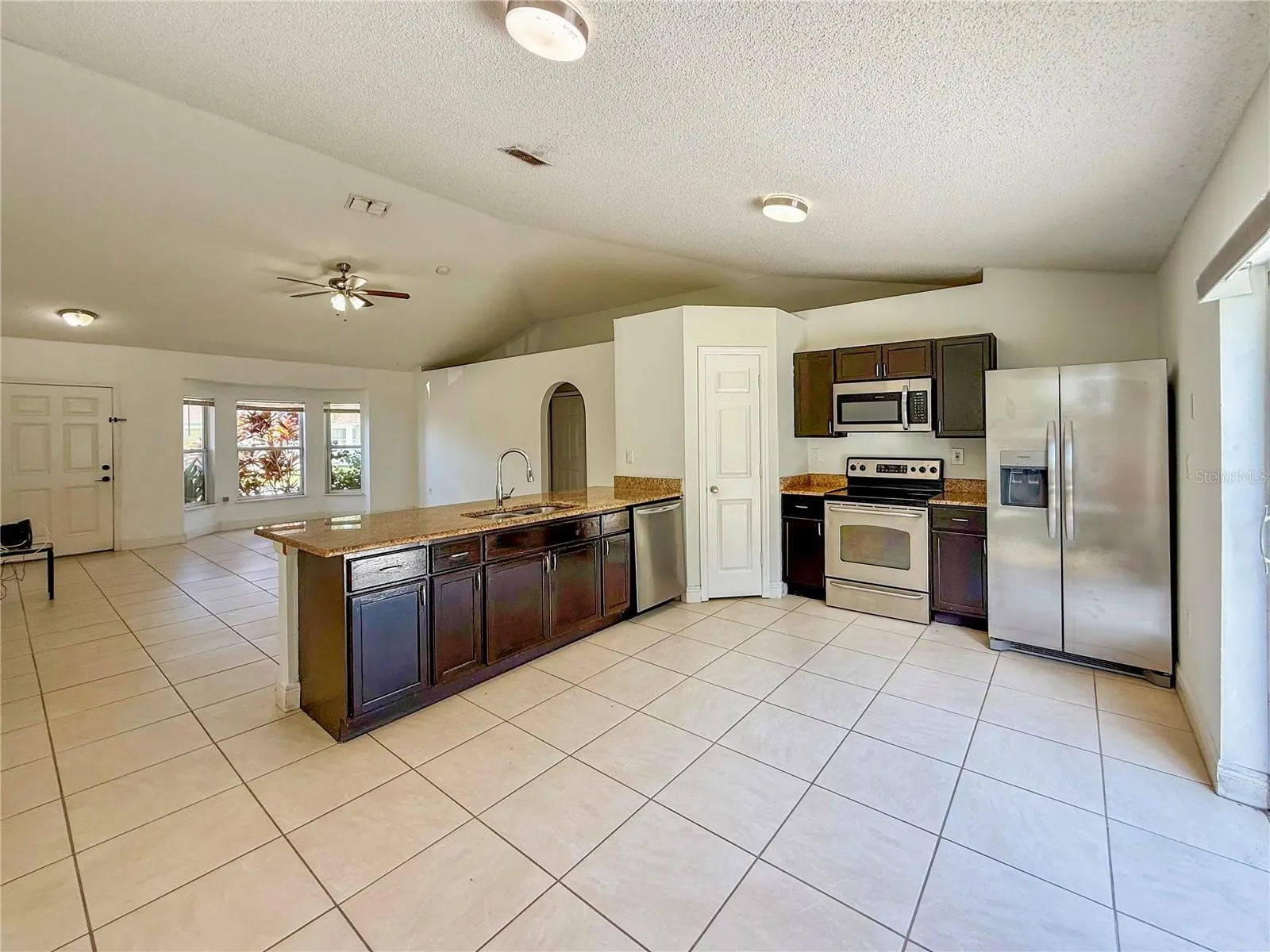 1010 CANNOCK DR