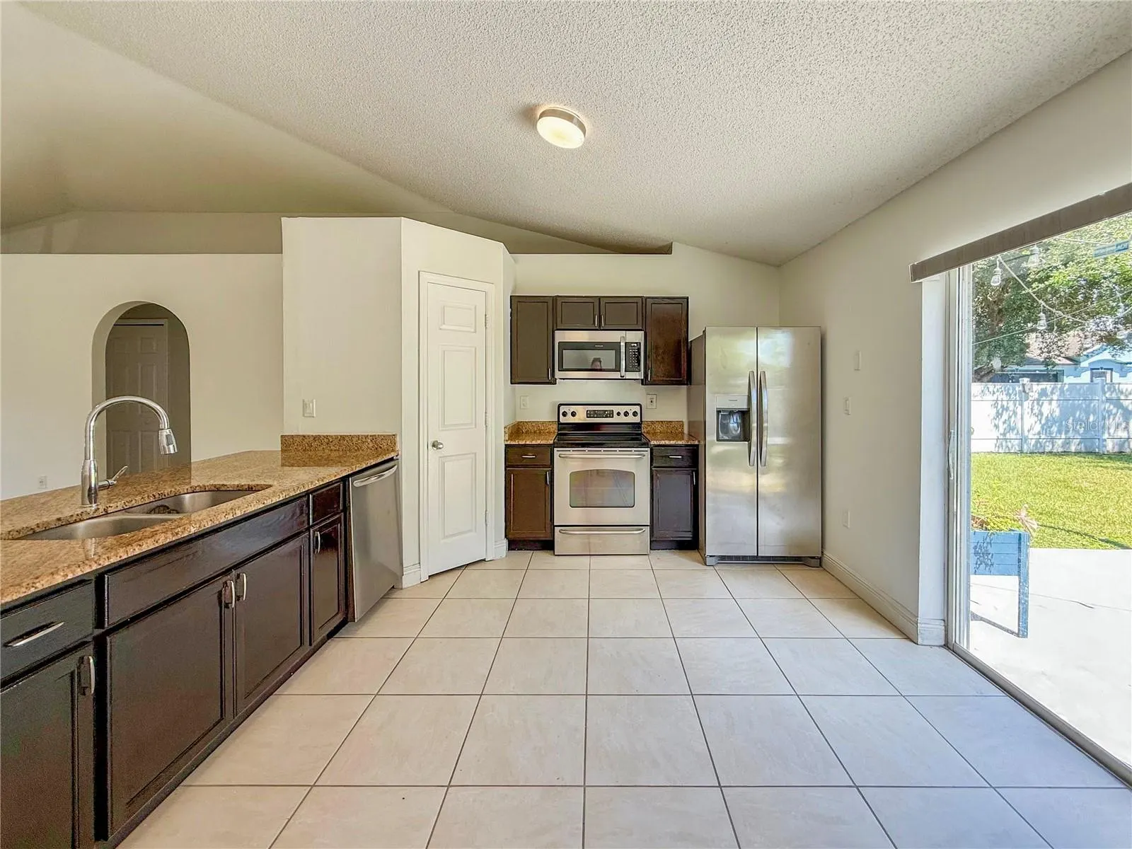 1010 CANNOCK DR