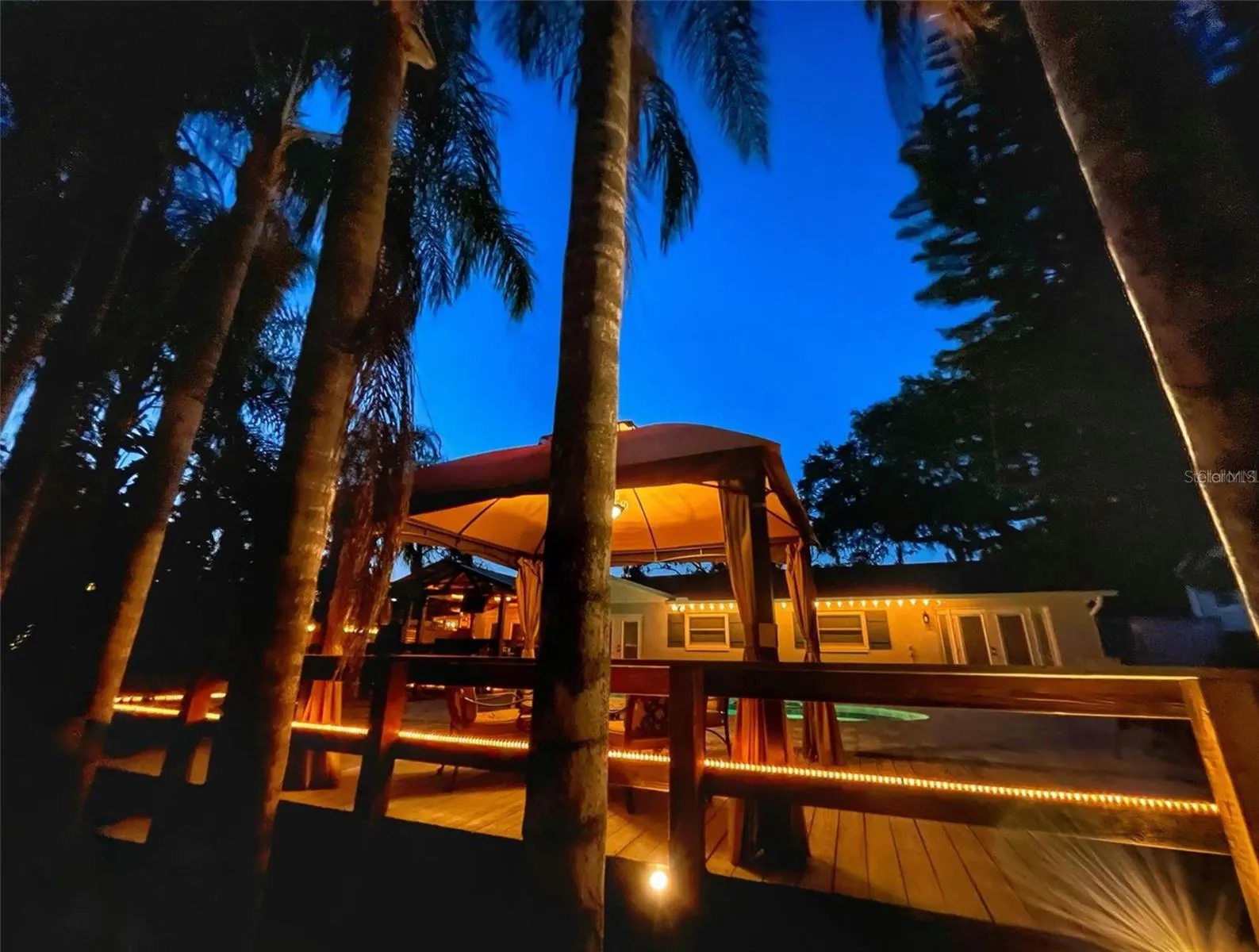 428 HARBOUR ISLAND RD