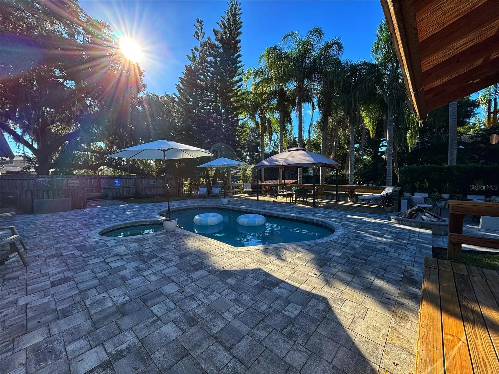 428 HARBOUR ISLAND RD