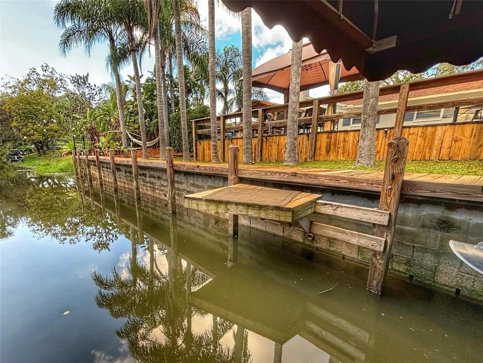 428 HARBOUR ISLAND RD