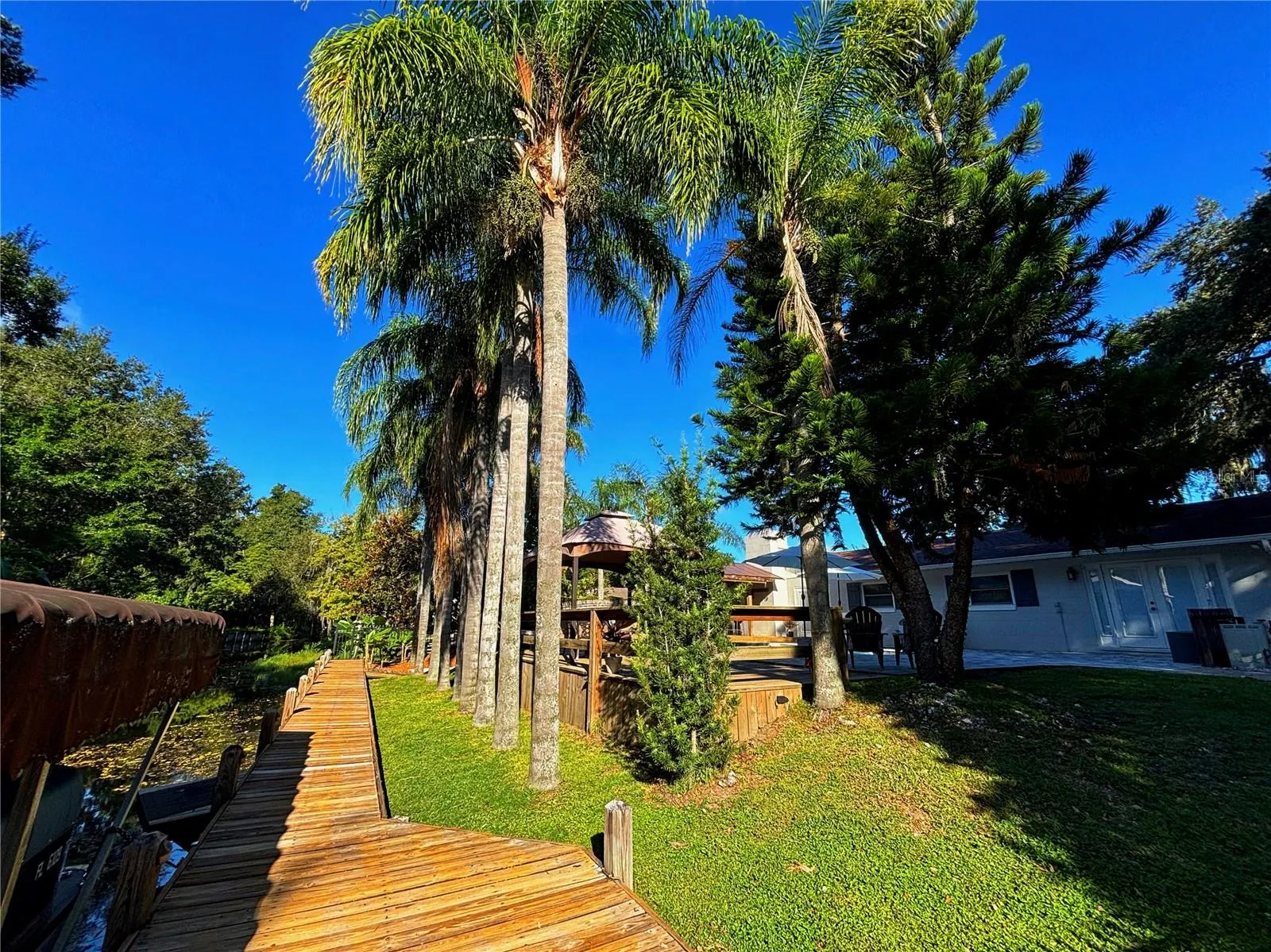 428 HARBOUR ISLAND RD