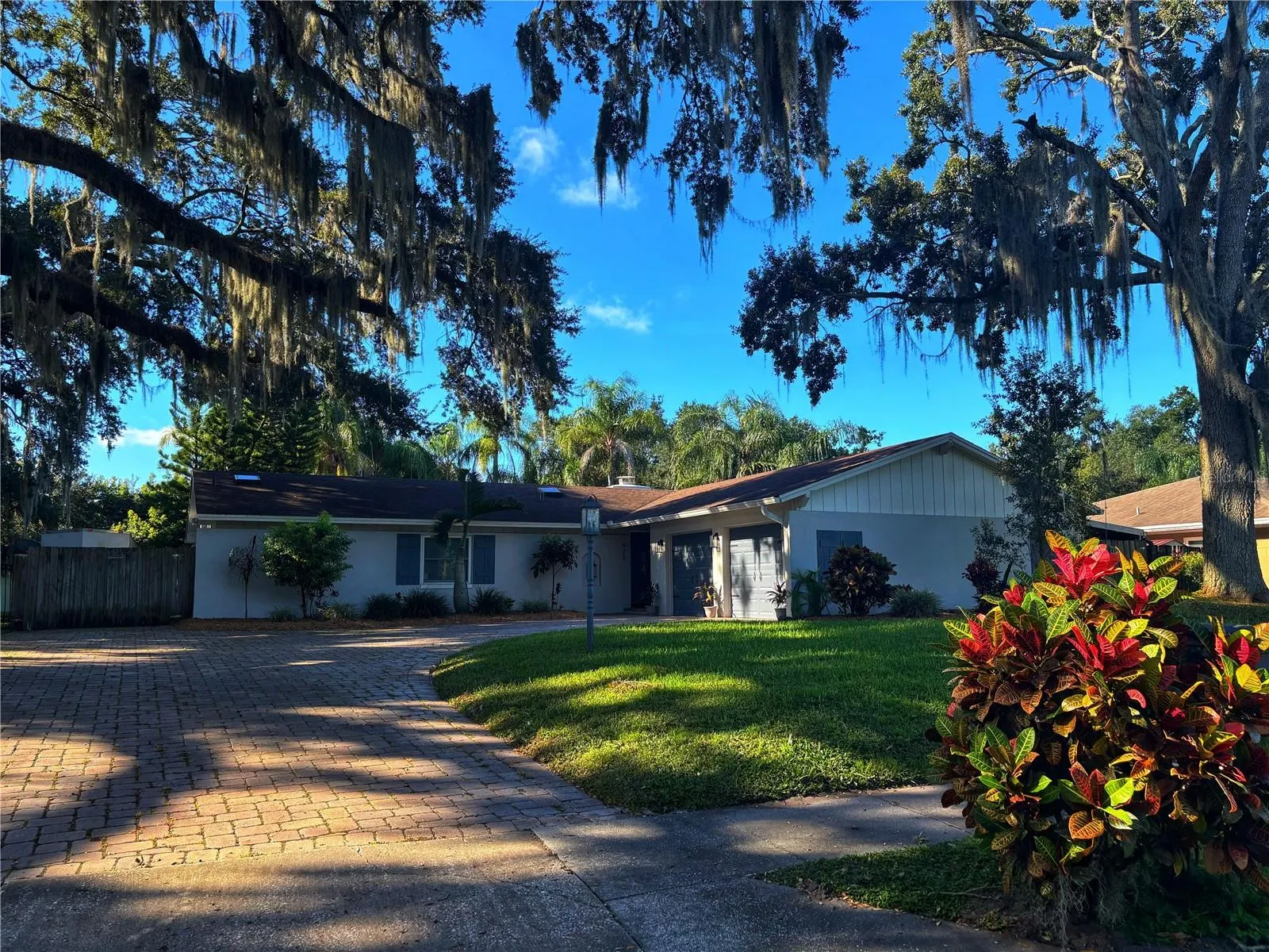 428 HARBOUR ISLAND RD