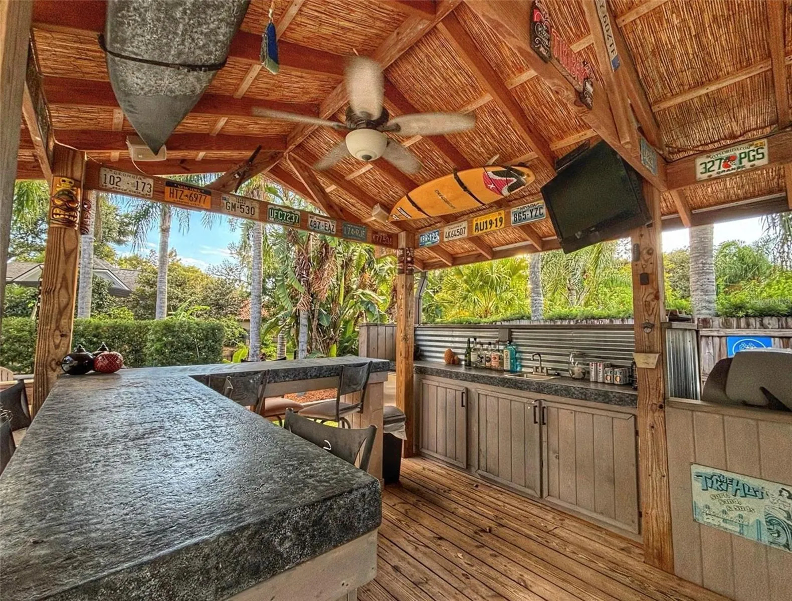 428 HARBOUR ISLAND RD